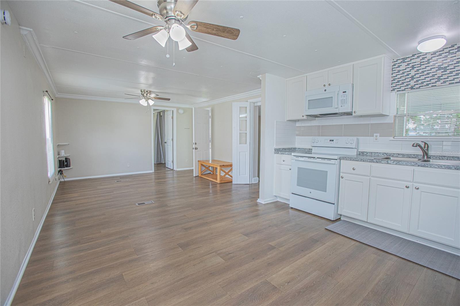 2009 Pine St Property Photo 4