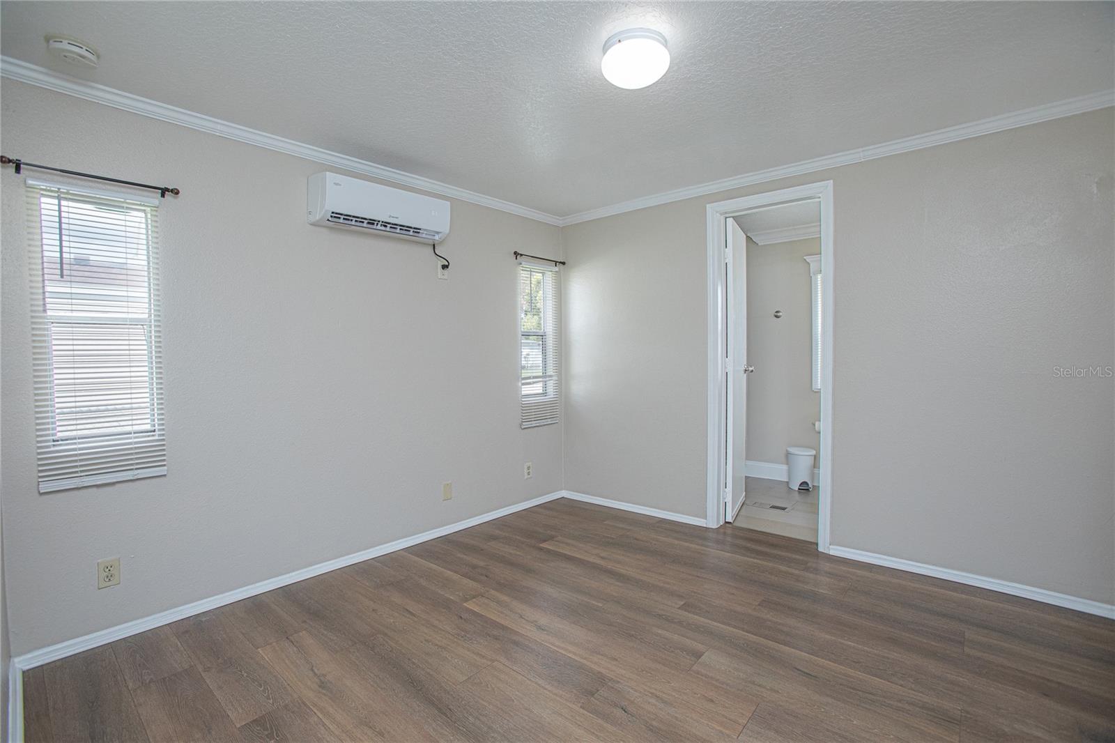 2009 Pine St Property Photo 5