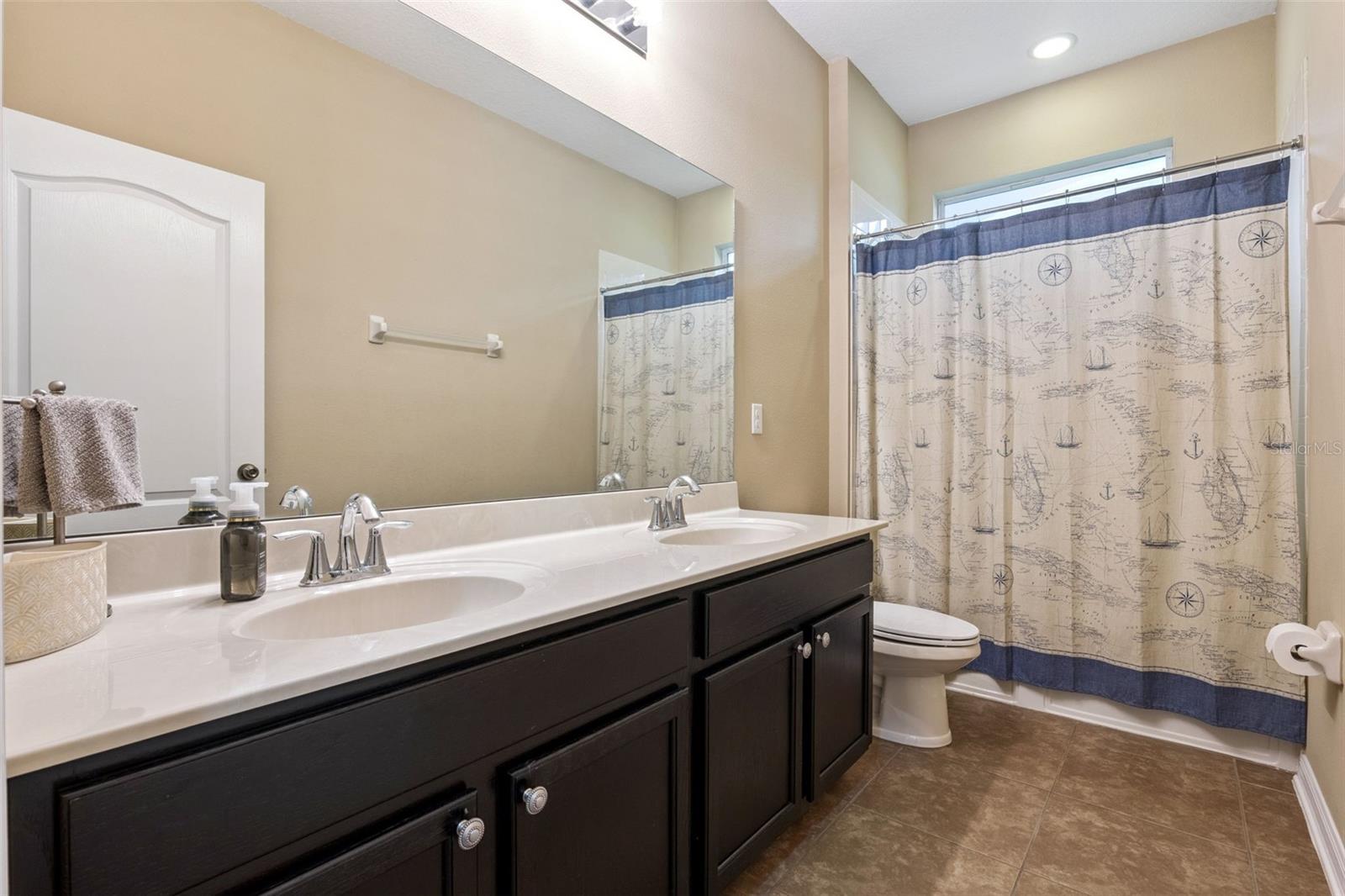 2028 Misty Glen Dr Property Photo 24