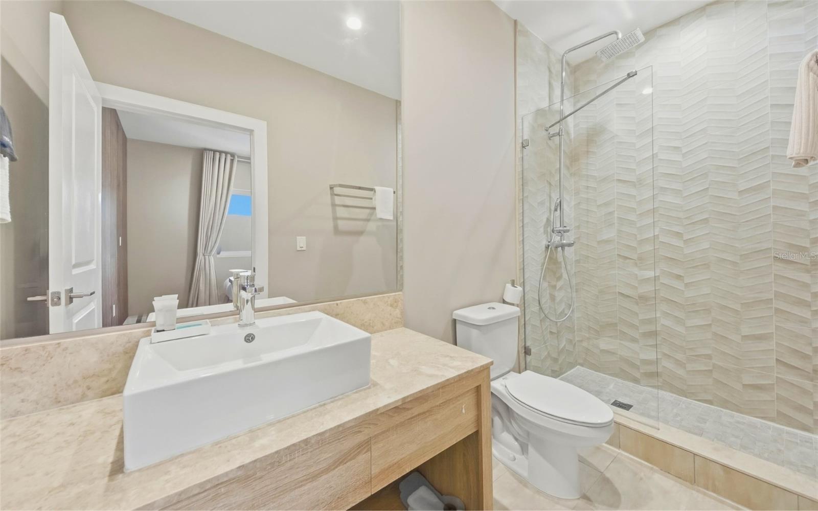 7455 Brooklyn Dr Property Photo 24