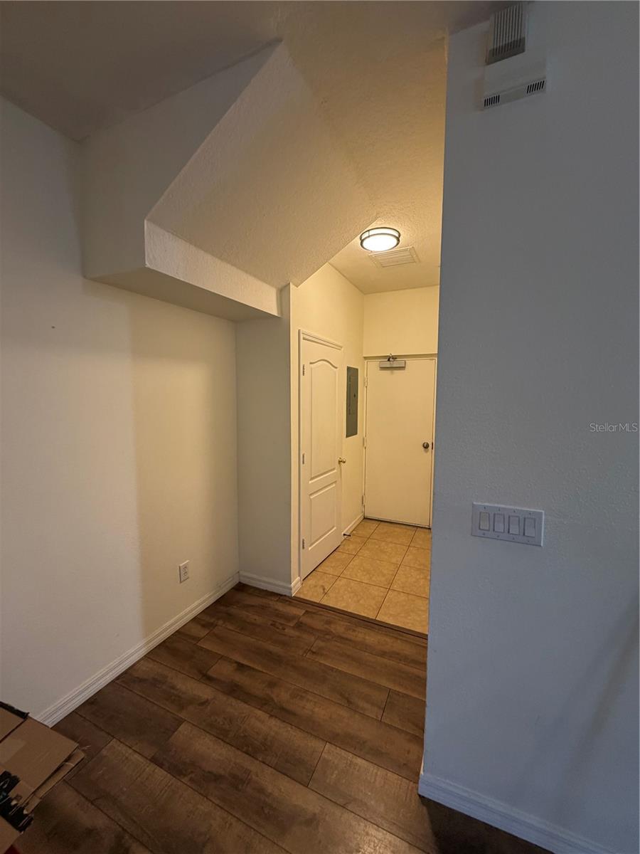 O6397443 Property Photo 9