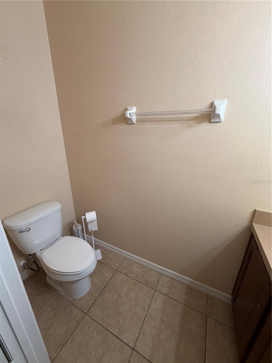 O6397443 Property Photo 10