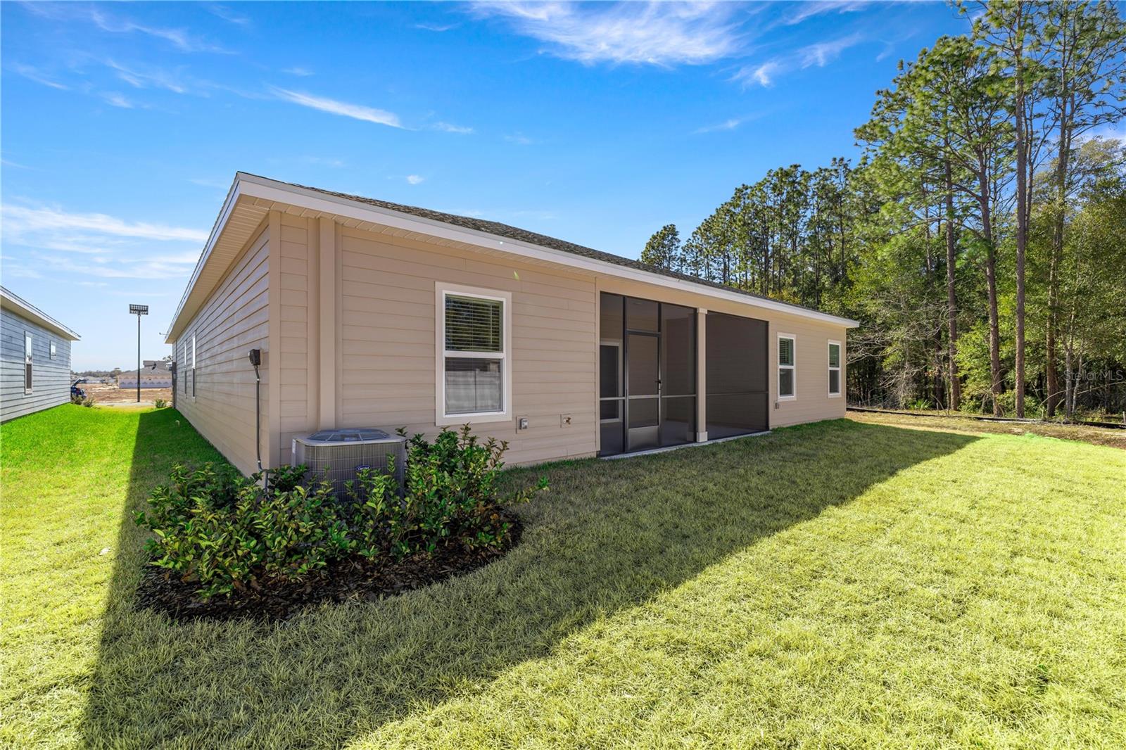 14037 Nw Convergence Blvd Property Photo 3