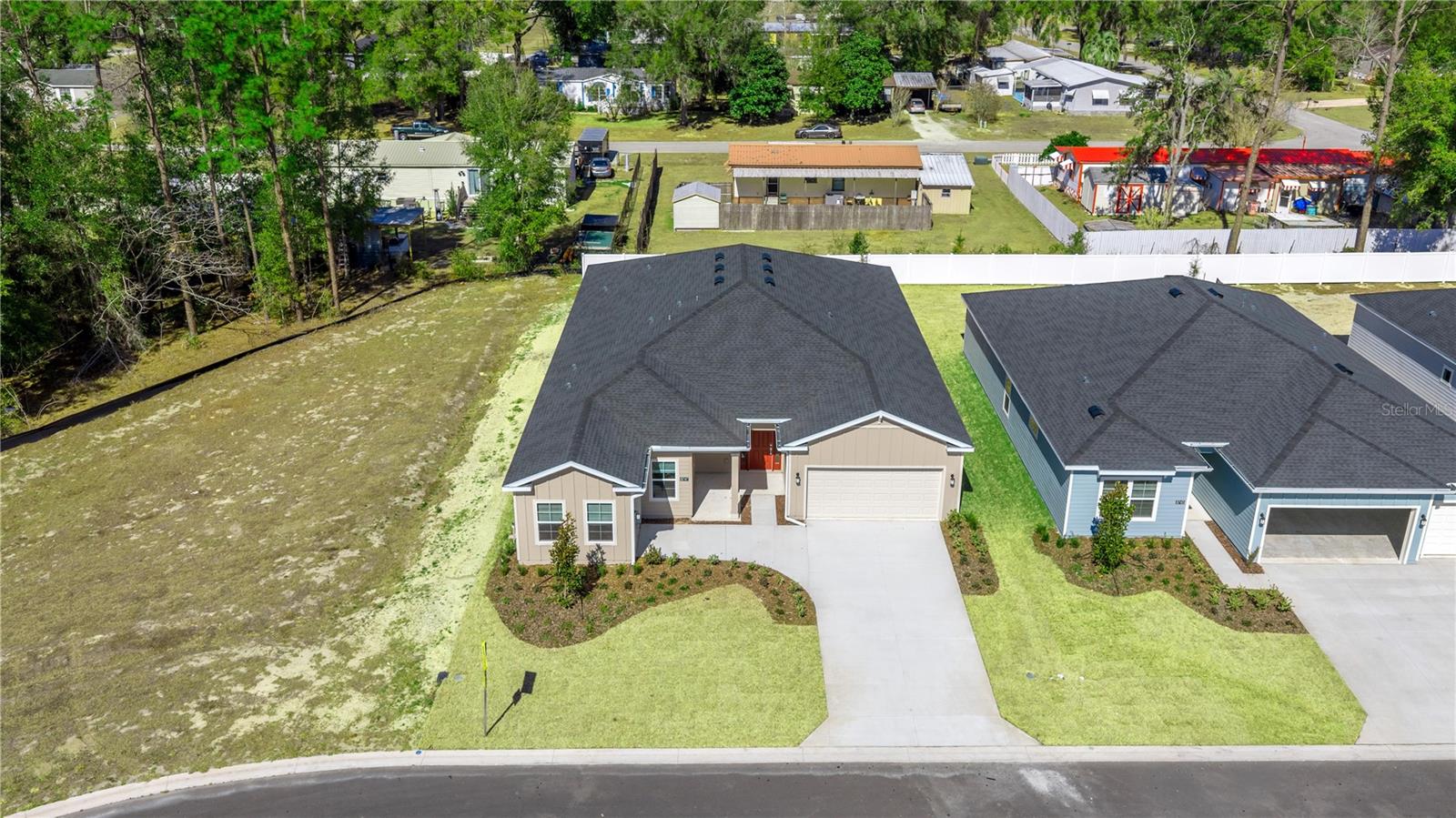 14037 Nw Convergence Blvd Property Photo 8