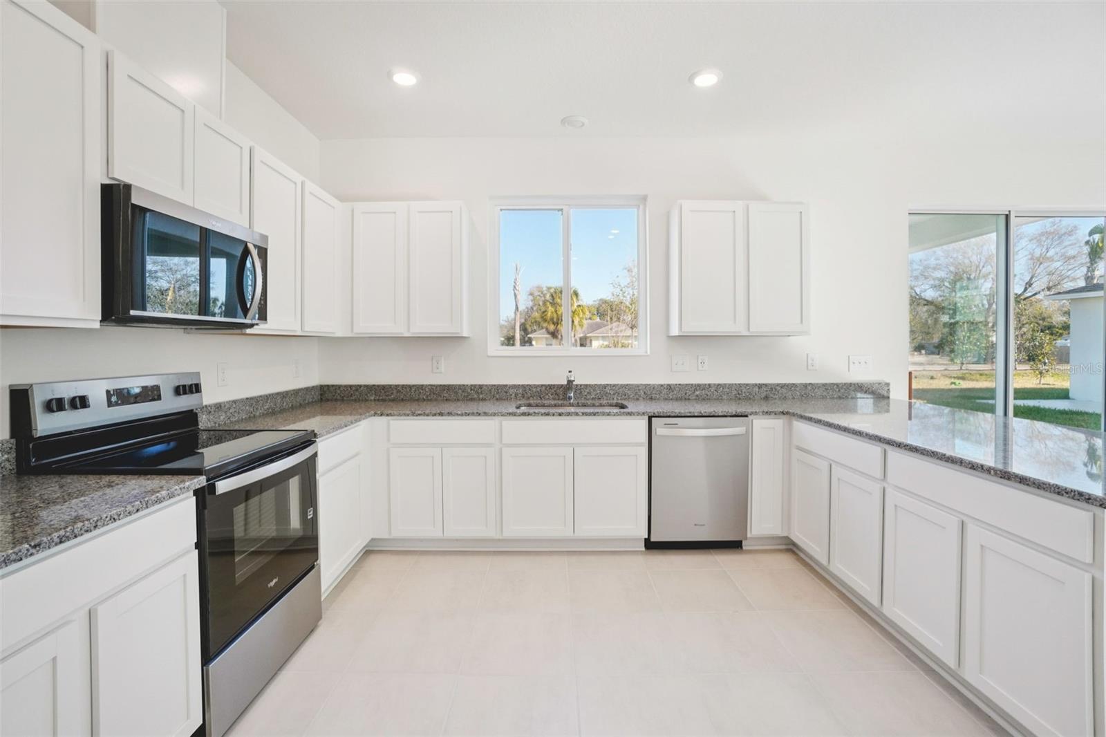 3438 Canberra Pl Property Photo 2