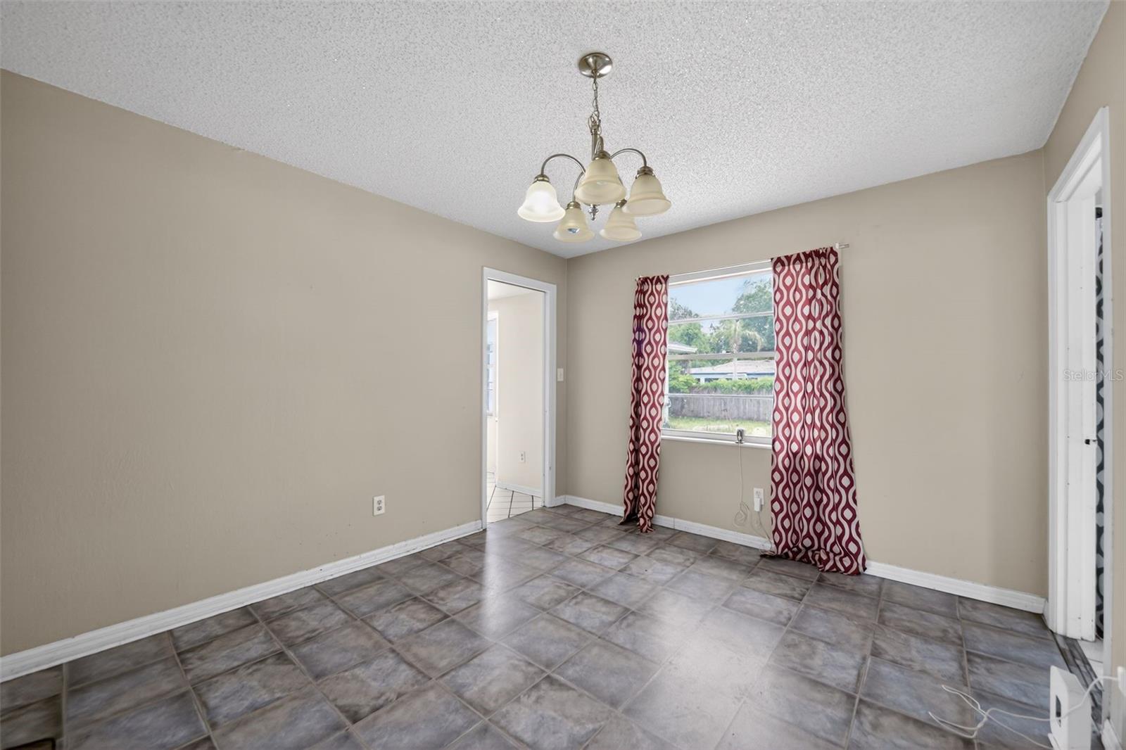 175 Sheridan Ave Property Photo 7