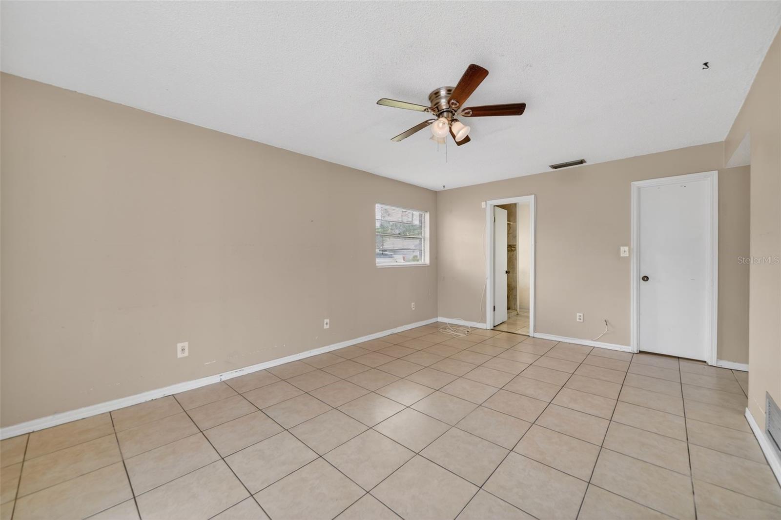 175 Sheridan Ave Property Photo 13