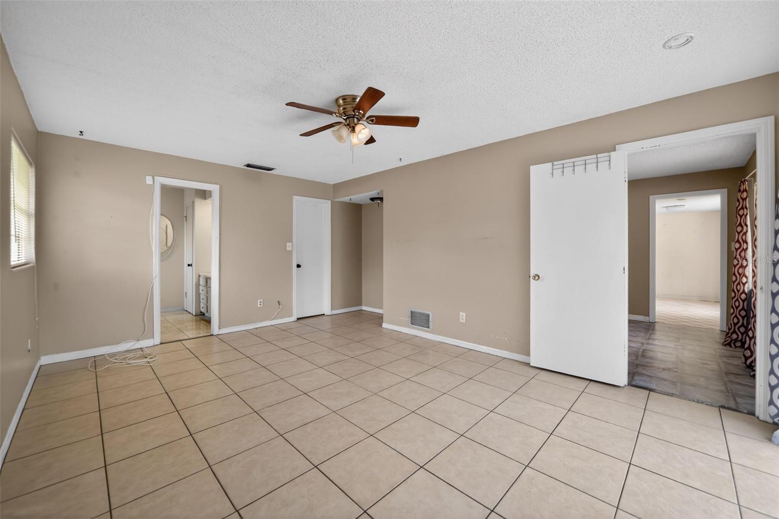175 Sheridan Ave Property Photo 14