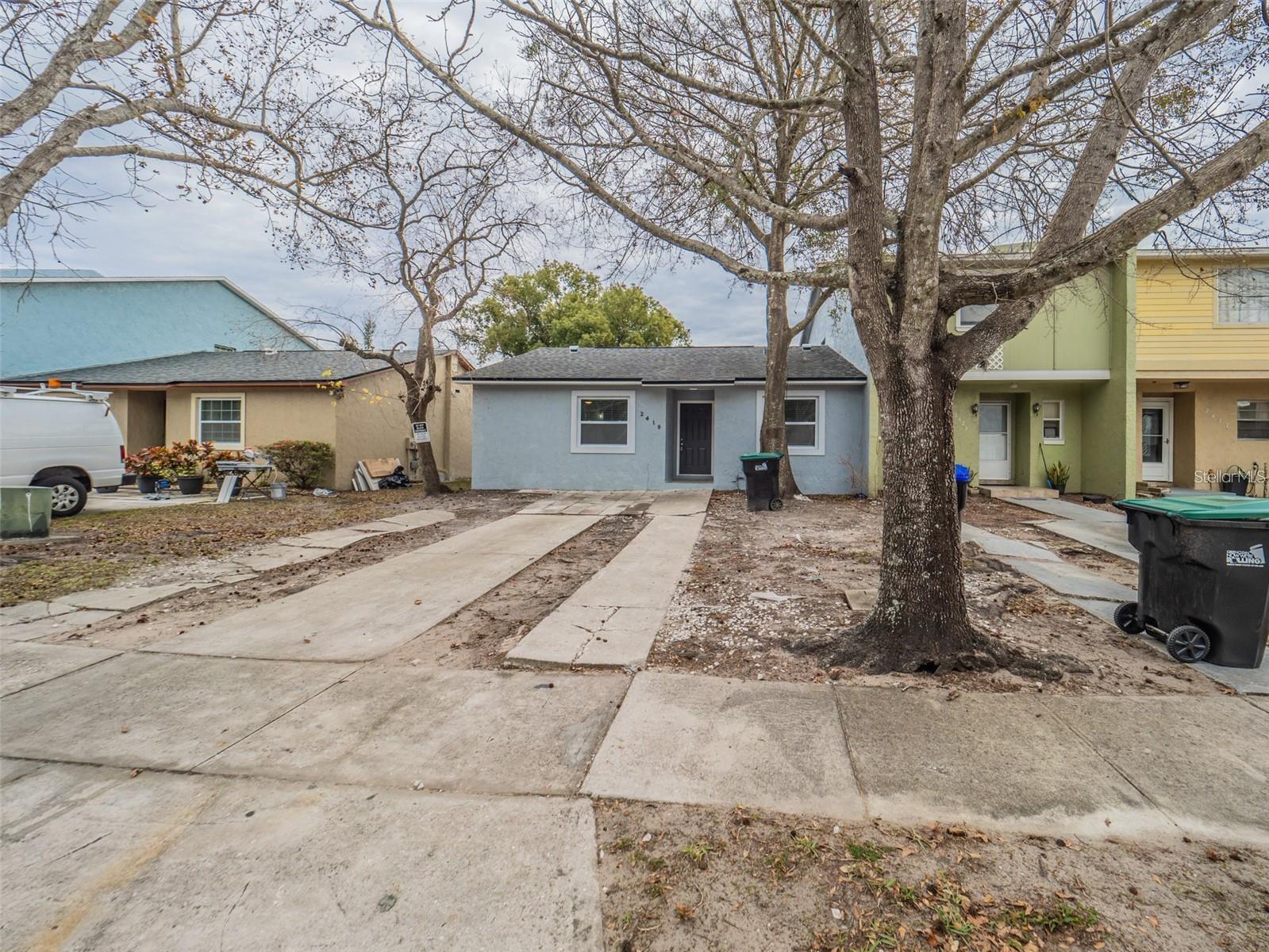 2419 Rio Pinar Lakes Blvd Property Photo 2