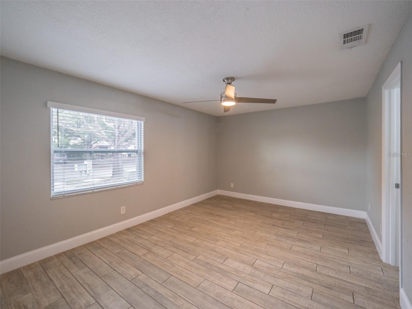 2419 Rio Pinar Lakes Blvd Property Photo 14