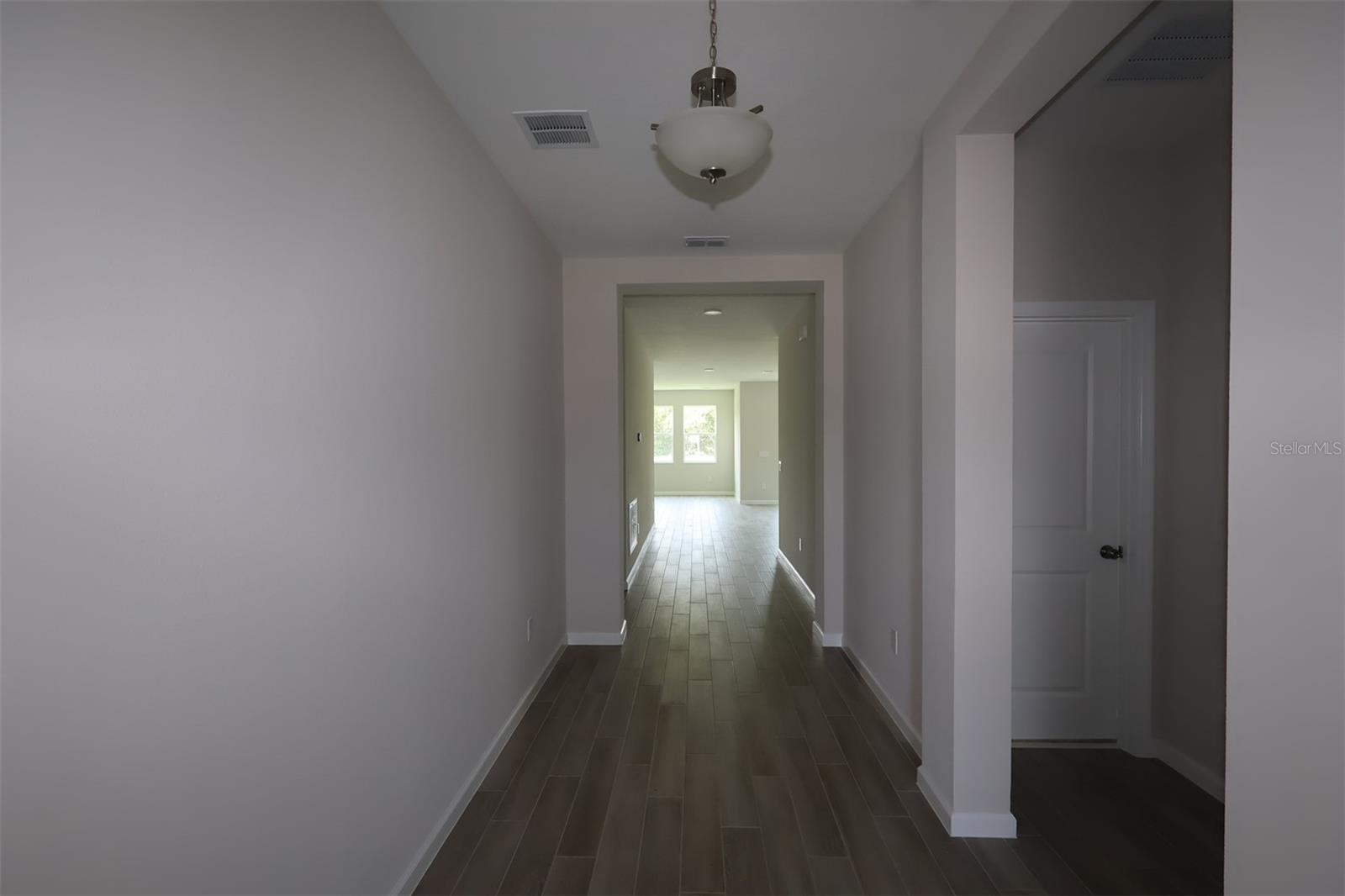 1302 Hyde St Property Photo 9