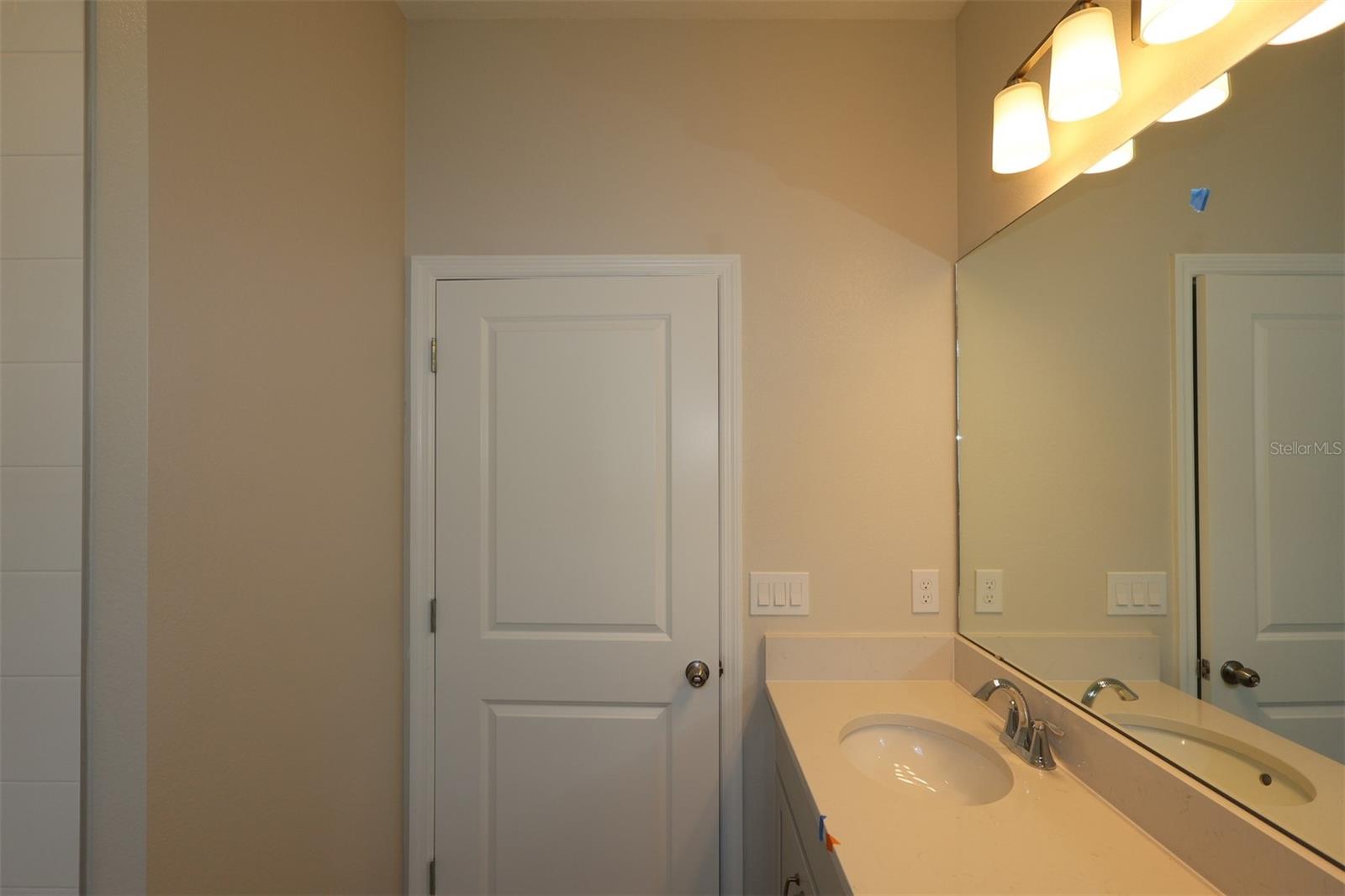 1302 Hyde St Property Photo 10