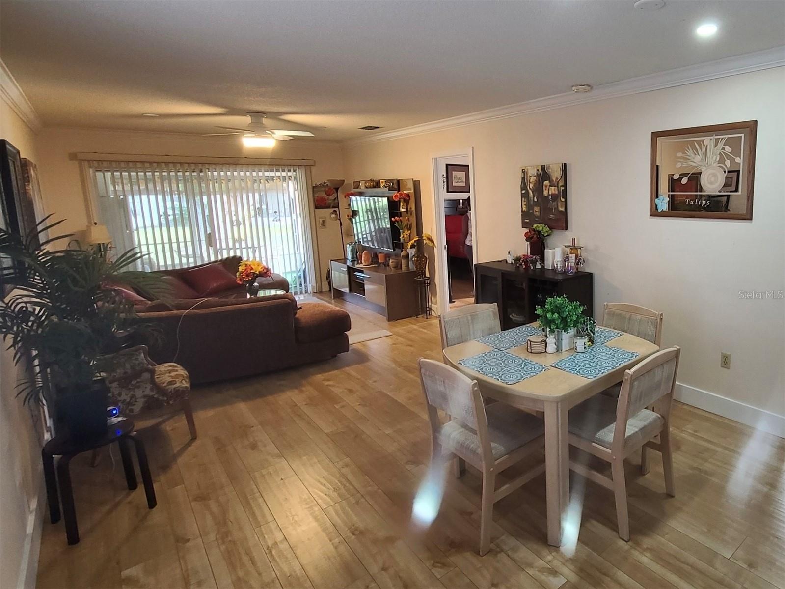 5059 Live Oak Cir #5059 Property Photo 5