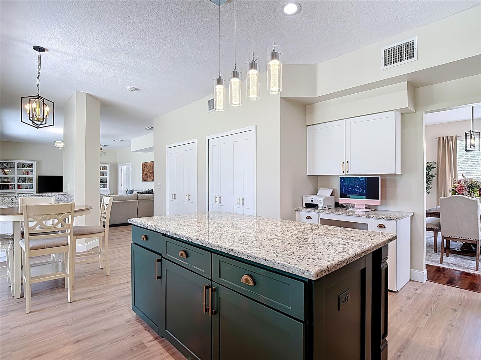 18109 Kara Ct Property Photo 23