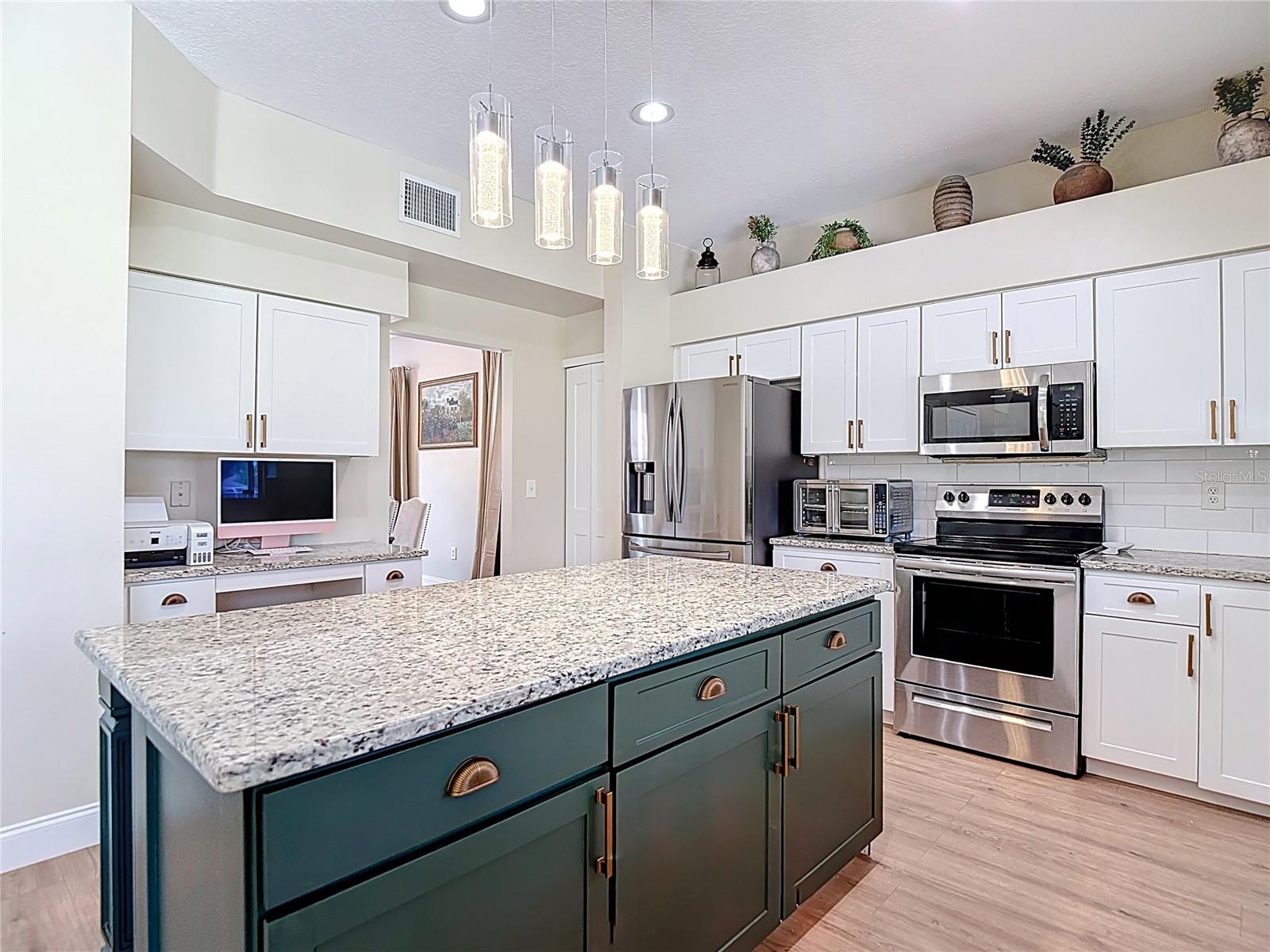 18109 Kara Ct Property Photo 28