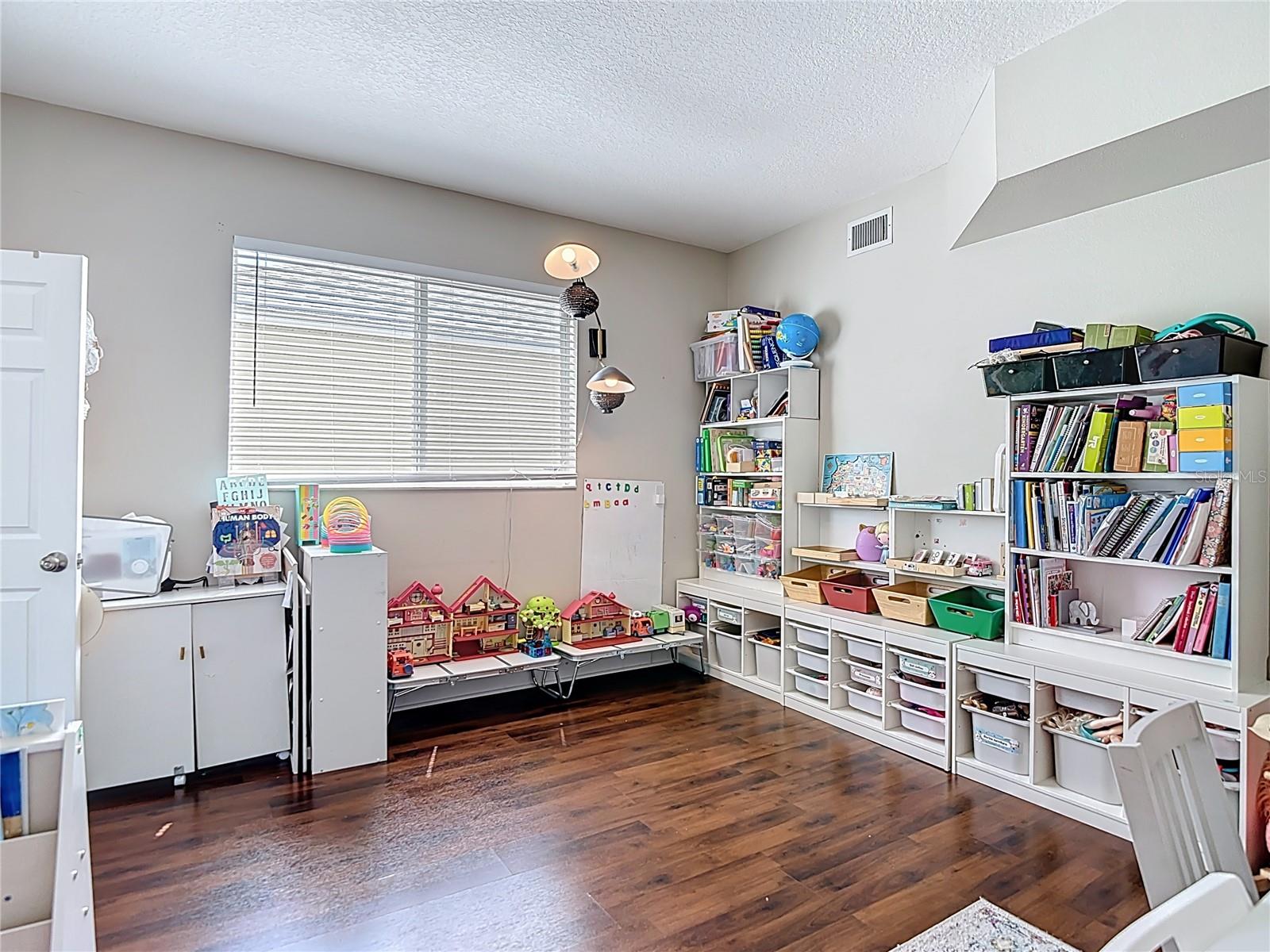 18109 Kara Ct Property Photo 44