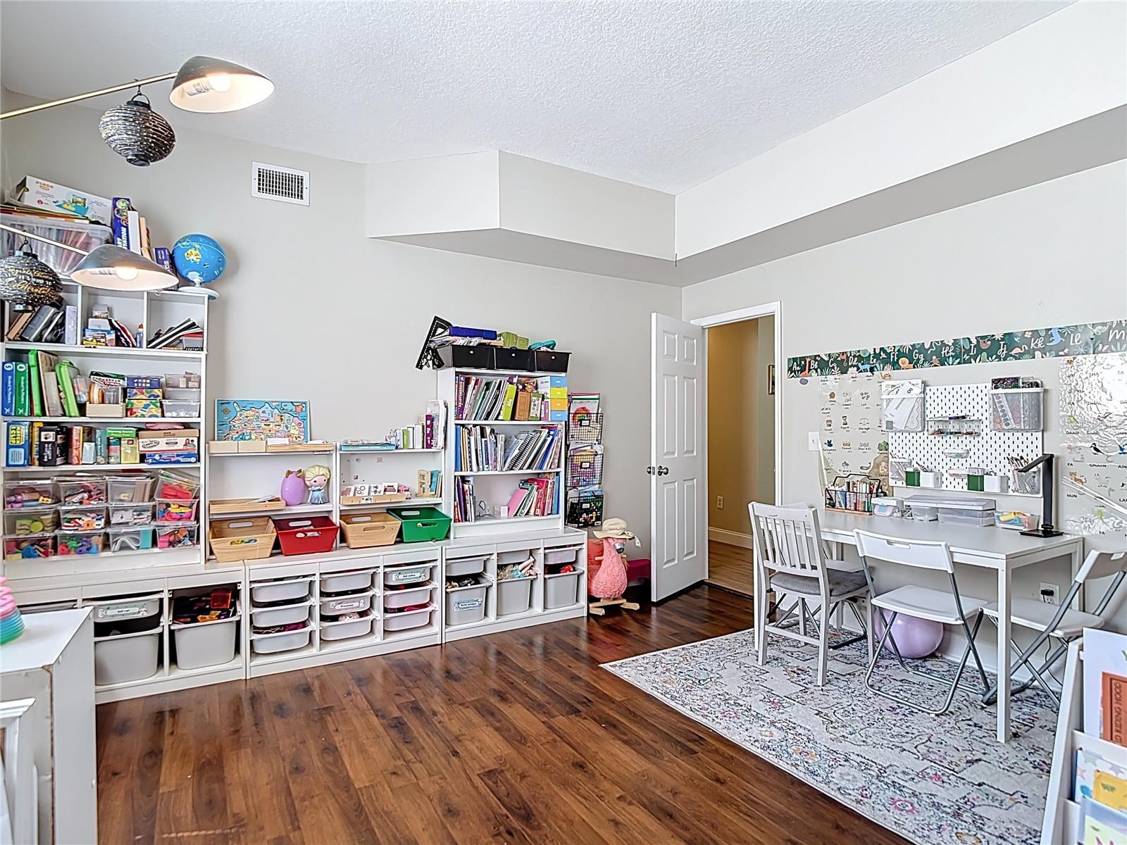 18109 Kara Ct Property Photo 45