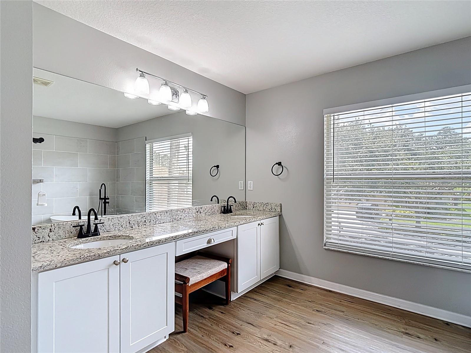 18109 Kara Ct Property Photo 55