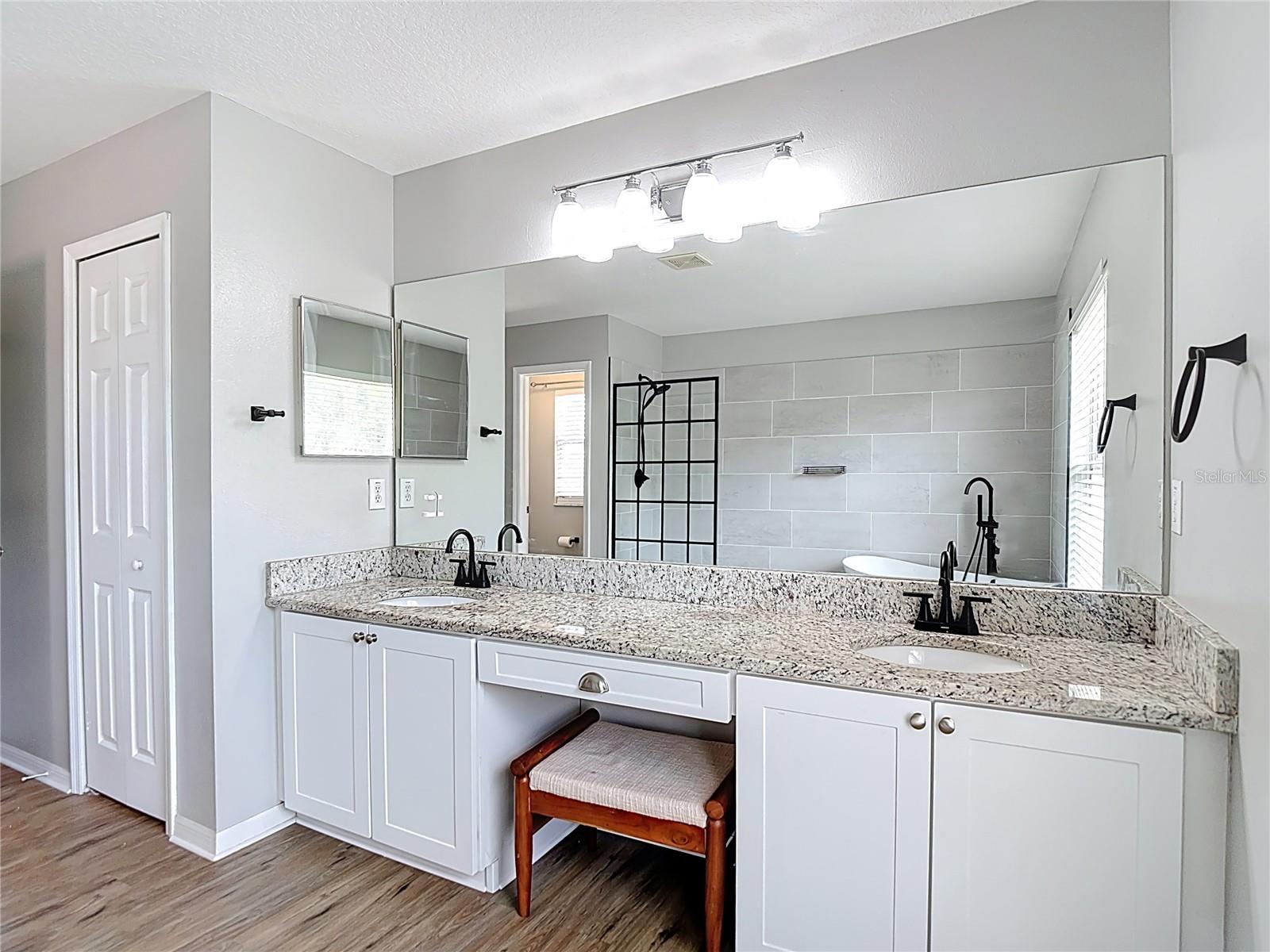 18109 Kara Ct Property Photo 56