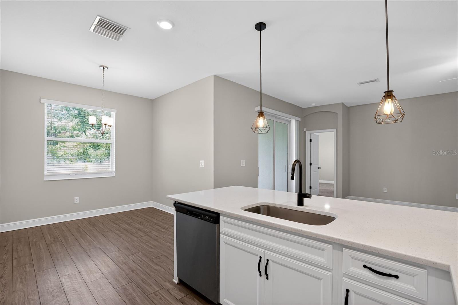 8131 Tea Olive Ter Property Photo 4