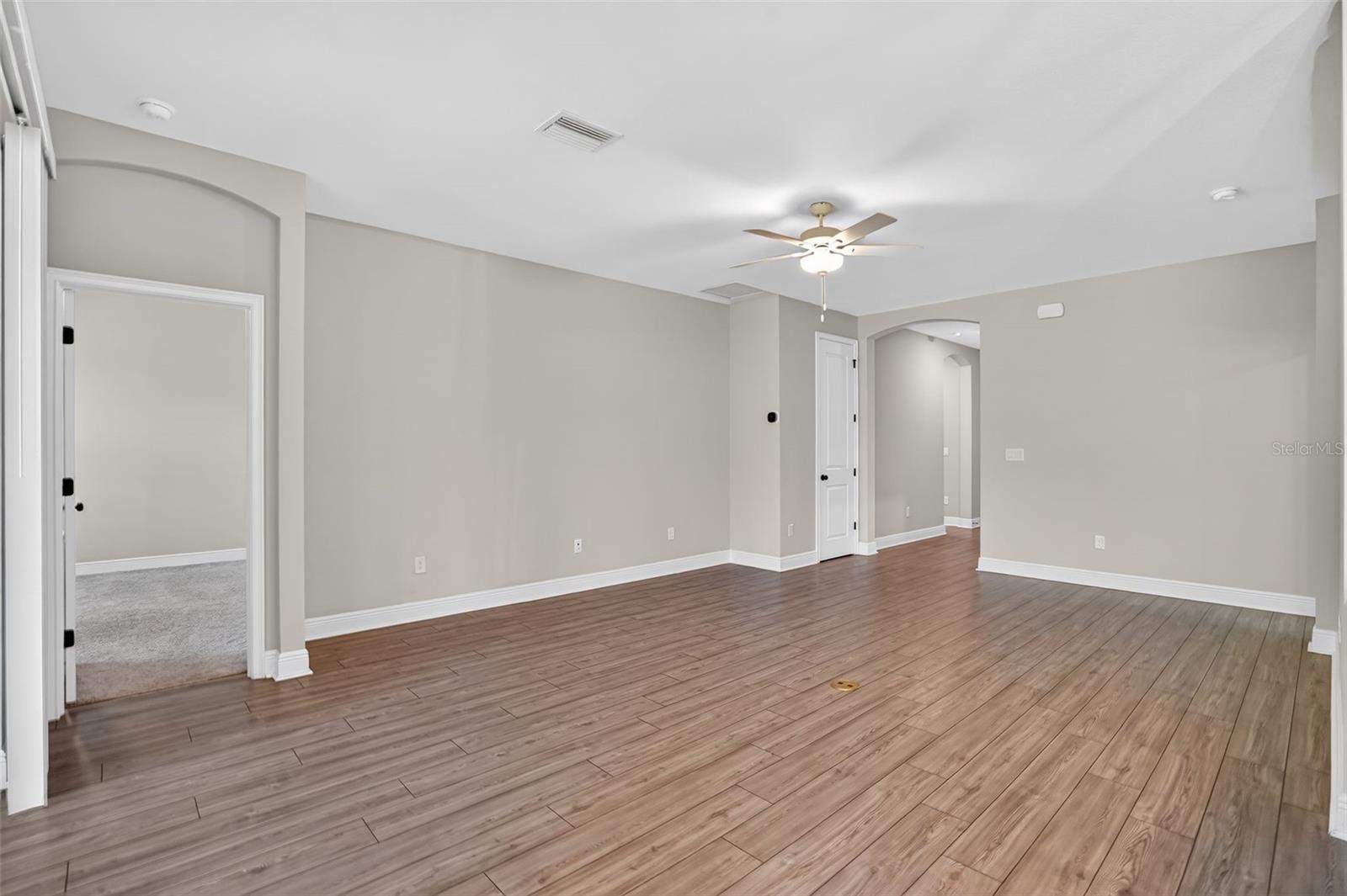 8131 Tea Olive Ter Property Photo 12