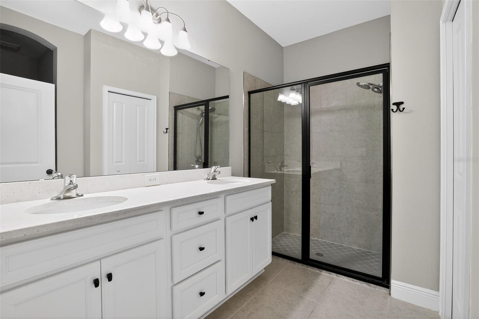 8131 Tea Olive Ter Property Photo 16
