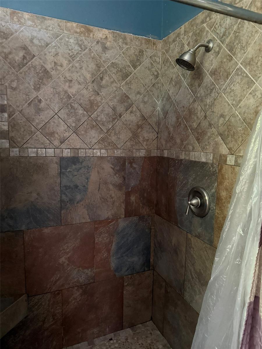 7606 37th Street Cir E Property Photo 23