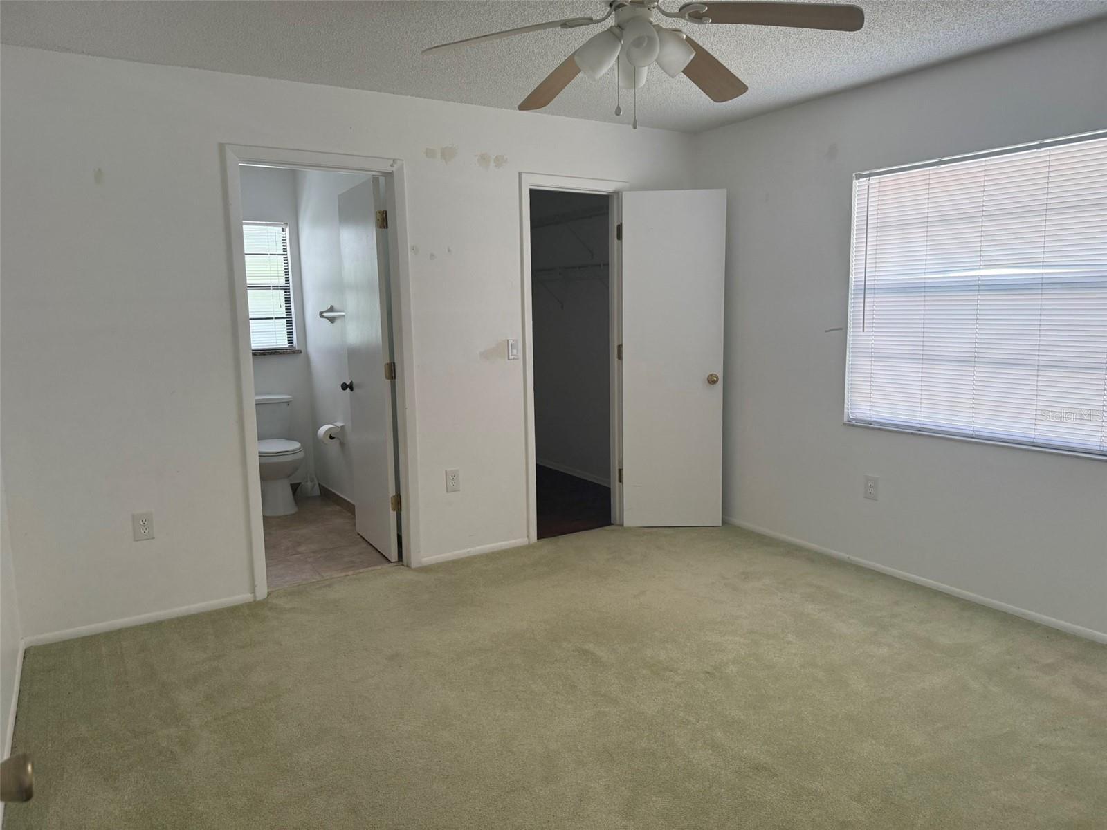 2332 Seward Dr Property Photo 6