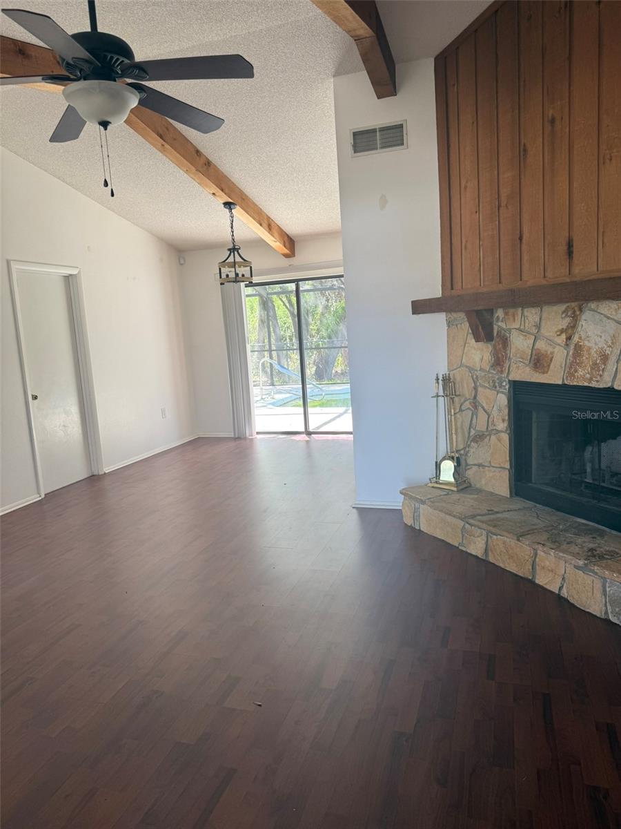 2332 Seward Dr Property Photo 27