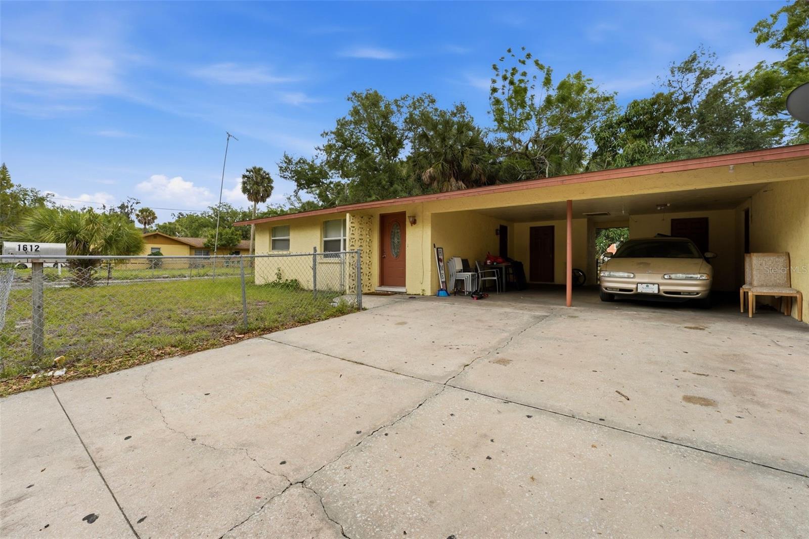 1610 22nd St Property Photo 3