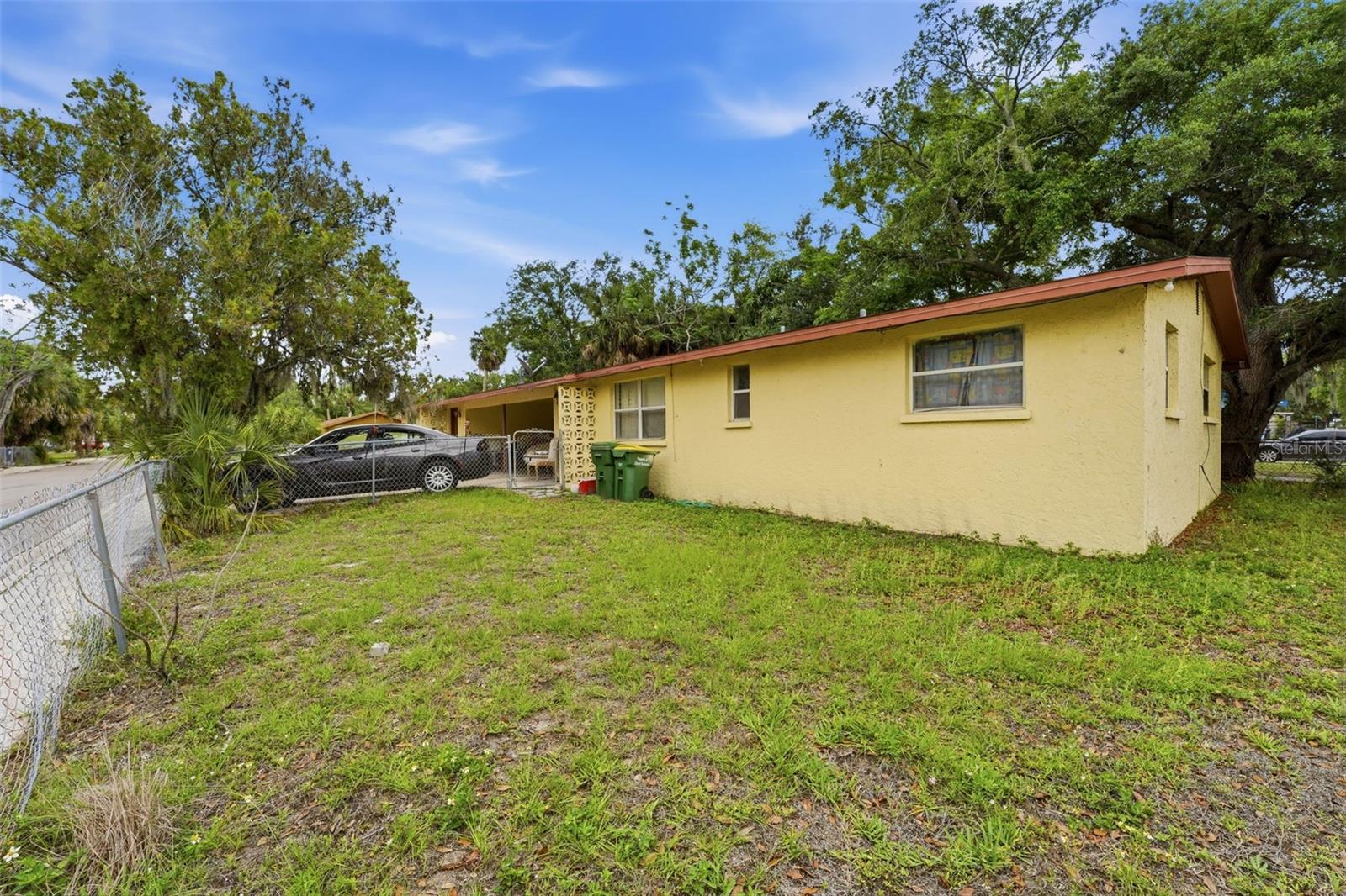 1610 22nd St Property Photo 4
