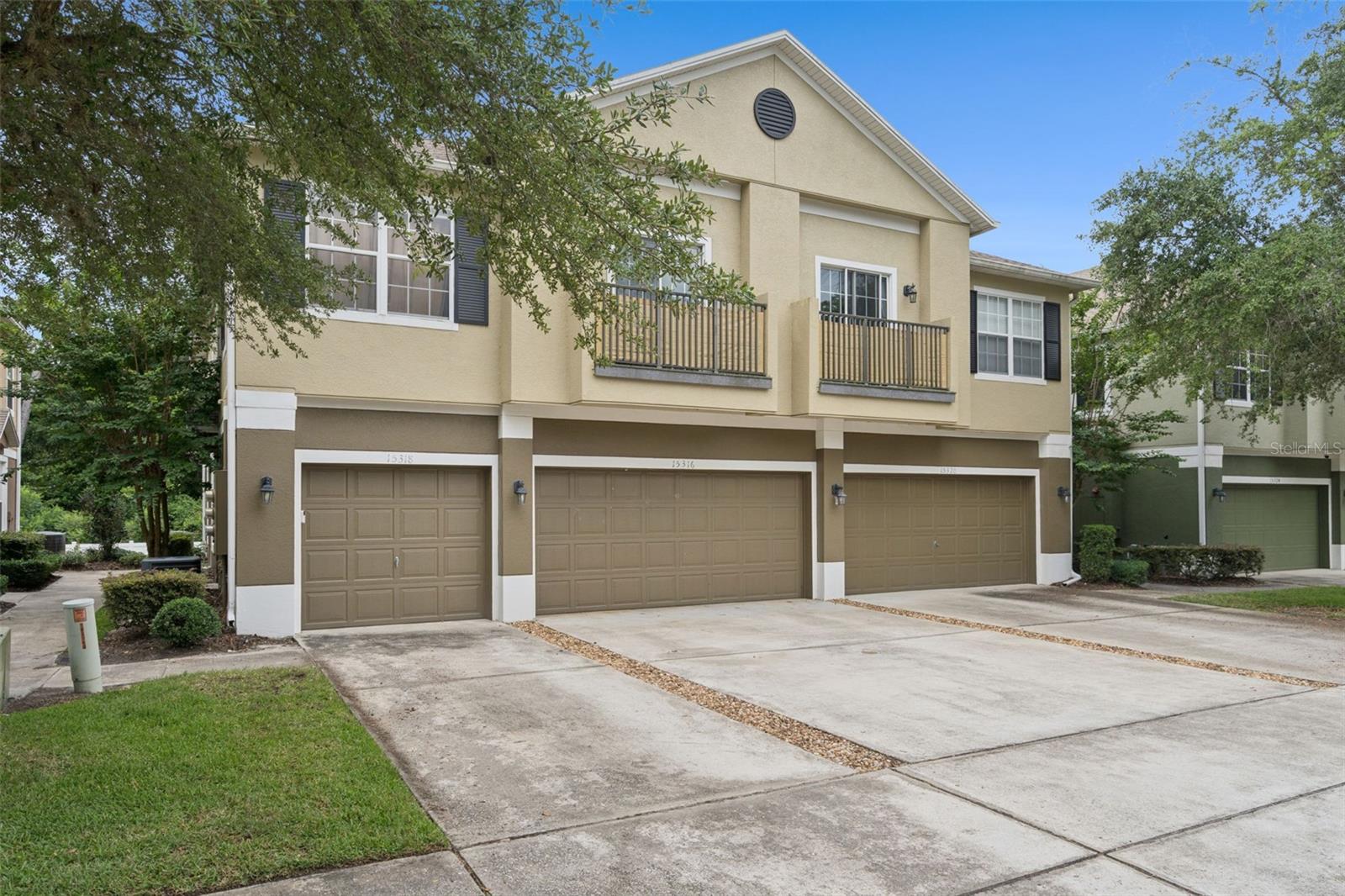 15316 Oak Apple Ct #b Property Photo 1