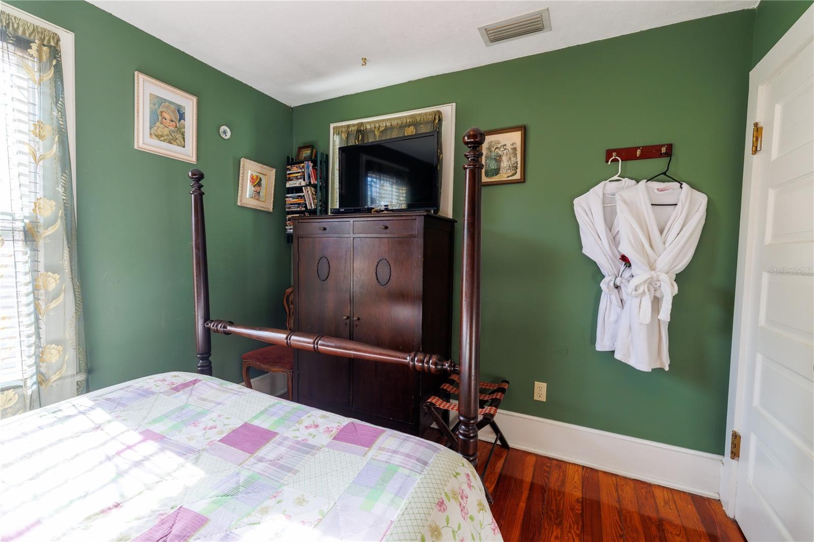 215 E French Ave Property Photo 61
