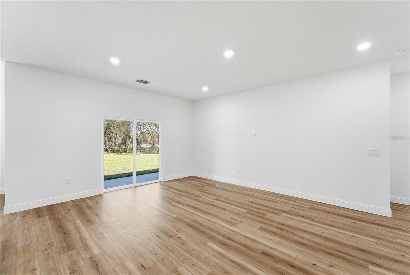 13695 Sw 40th Cir Property Photo 8