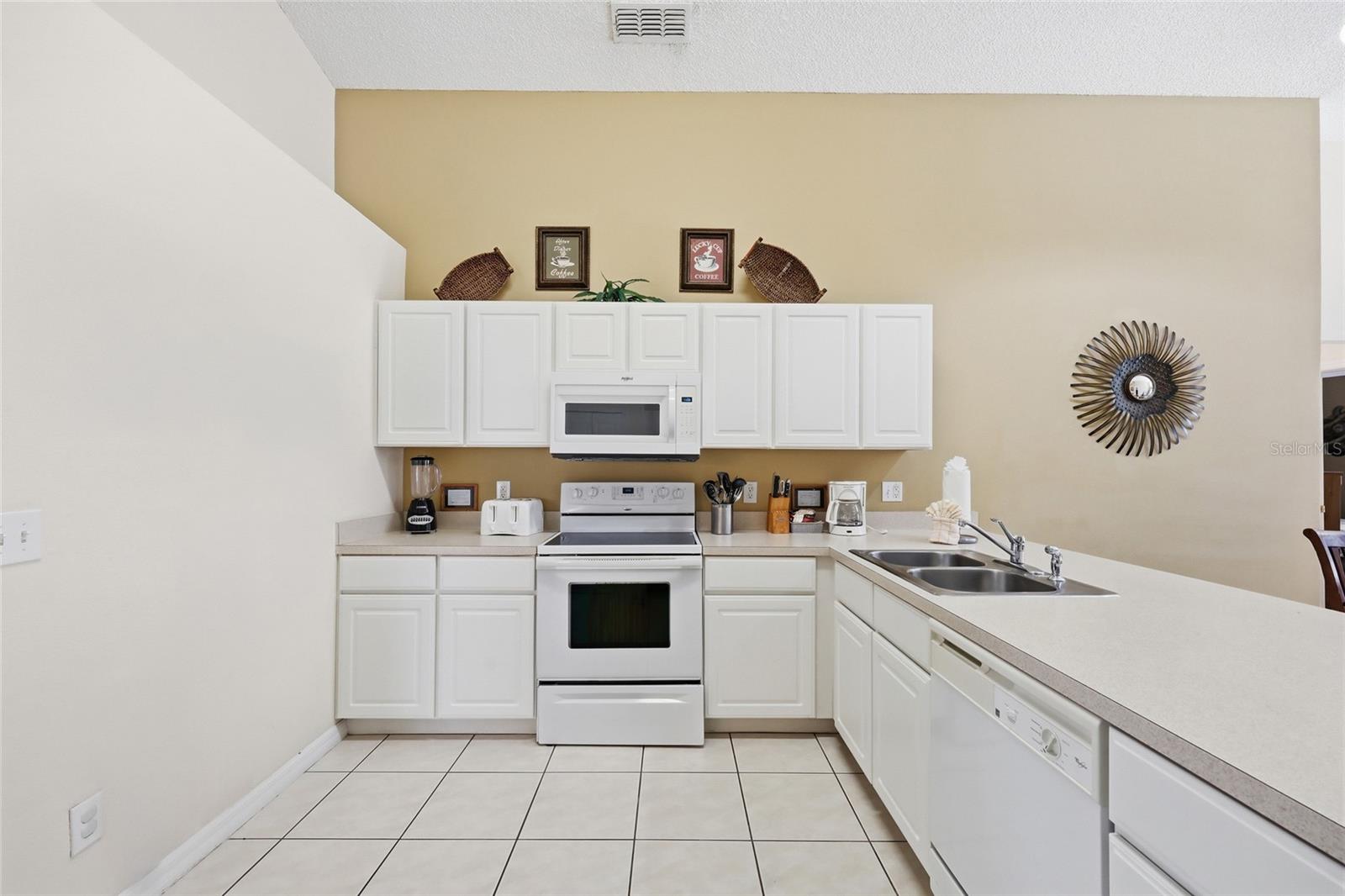 2721 Lido Key Dr Property Photo 12