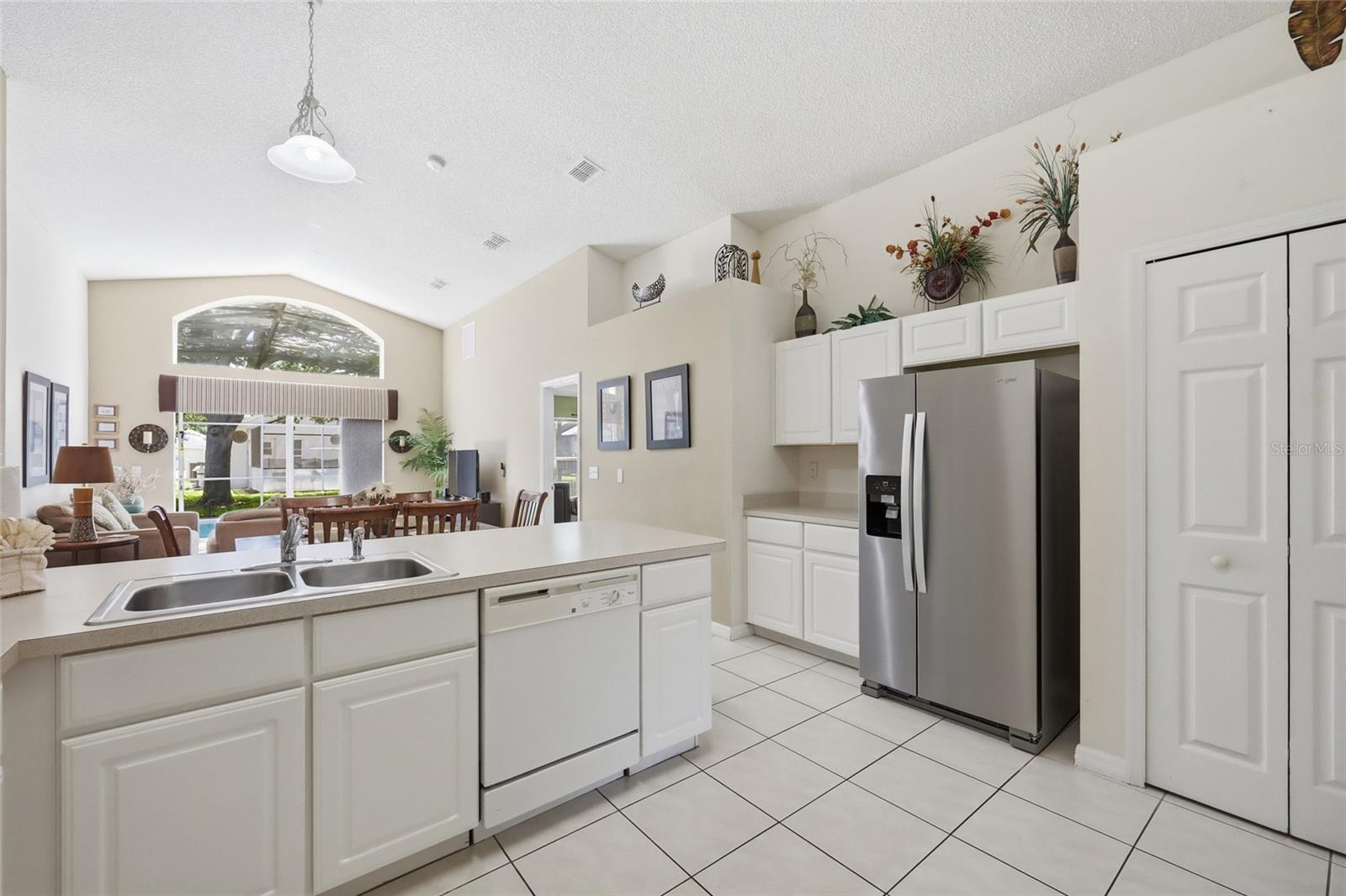 2721 Lido Key Dr Property Photo 14
