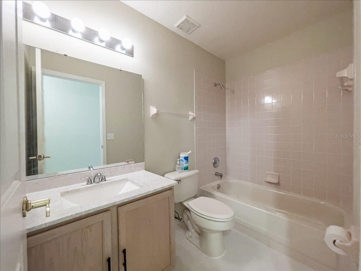 218 Langford Park Dr Property Photo 5