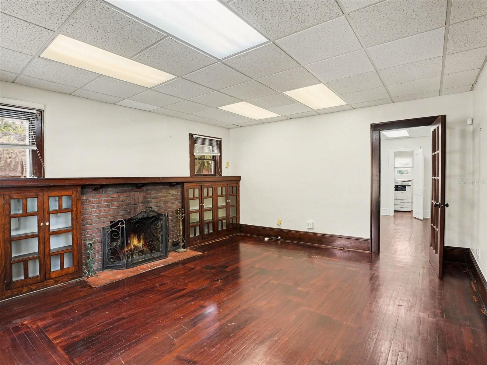 1214 E Livingston Street St Property Photo 8