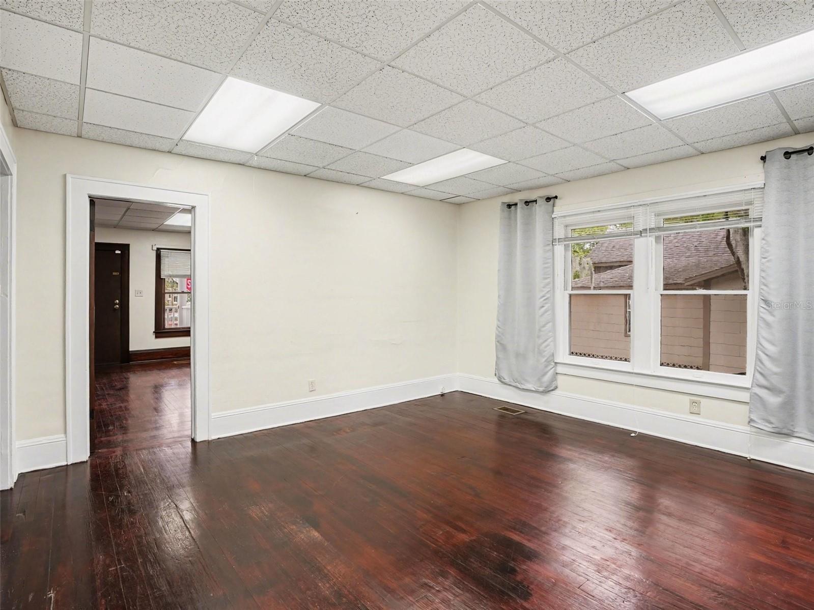 1214 E Livingston Street St Property Photo 13