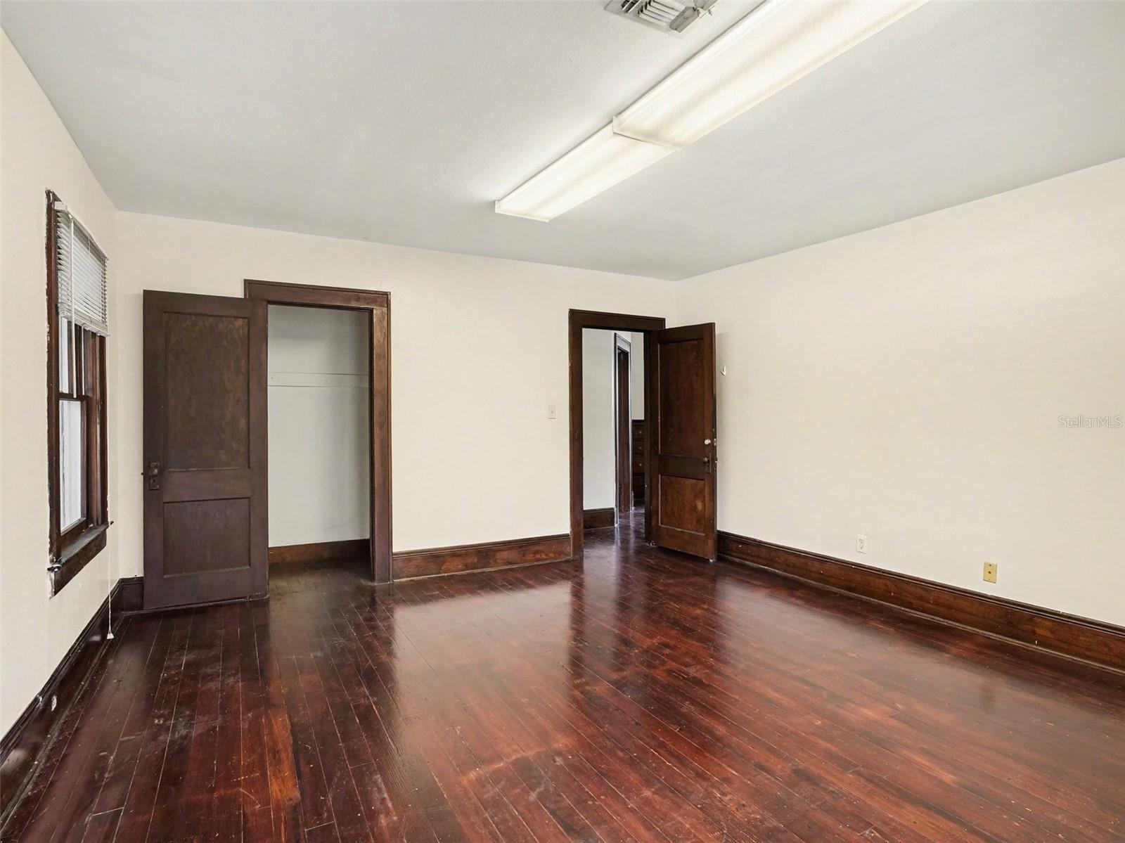 1214 E Livingston Street St Property Photo 19