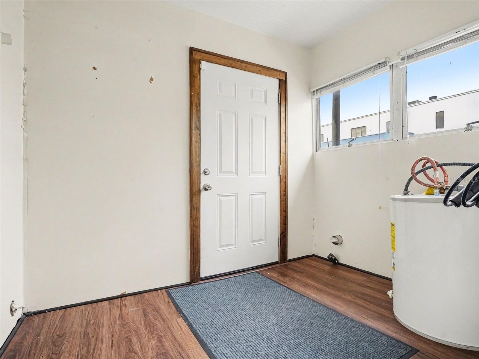 1214 E Livingston Street St Property Photo 21