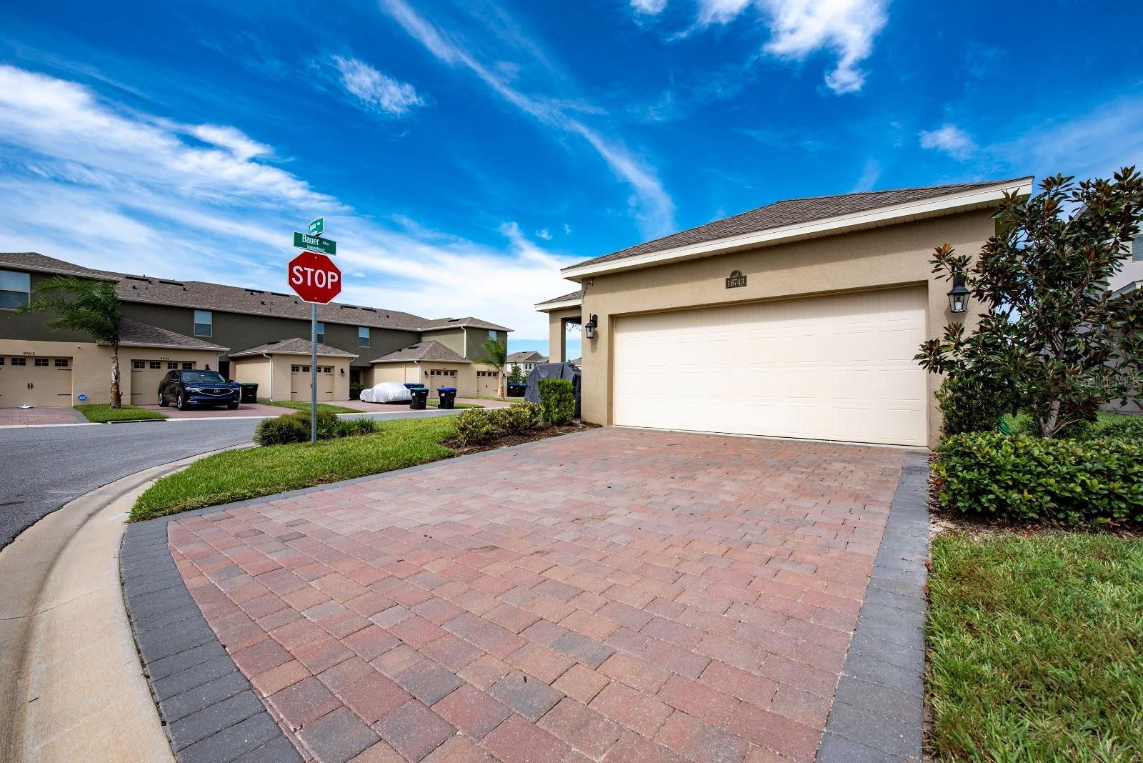 16743 Herongate Dr Property Photo 3