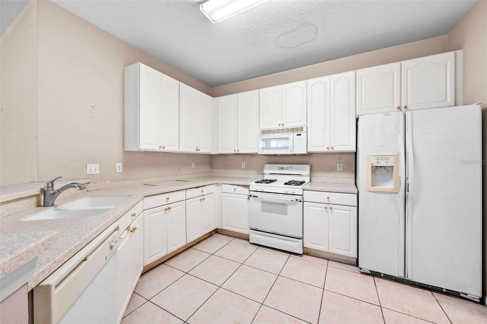 1204 Huntington Greens Dr #1204 Property Photo 11