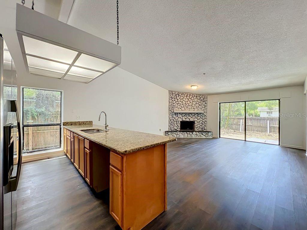5214 2nd St Property Photo 10