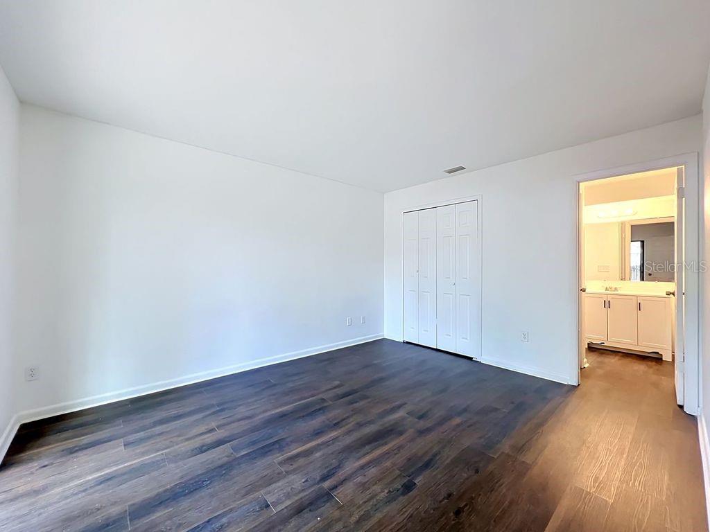 5214 2nd St Property Photo 28