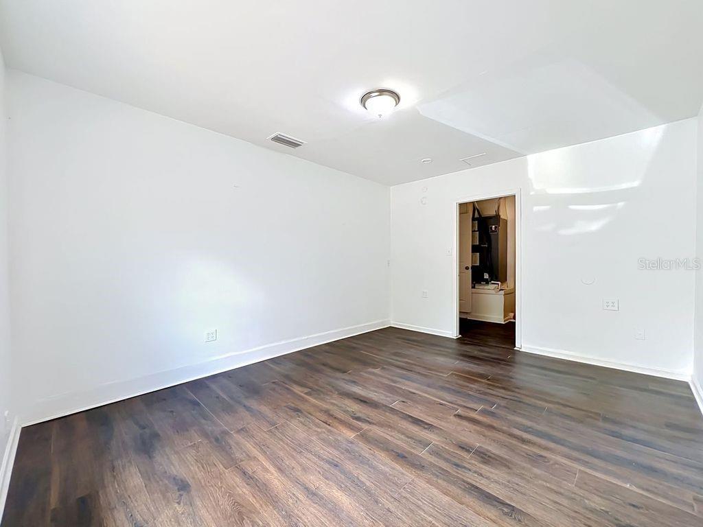5214 2nd St Property Photo 35