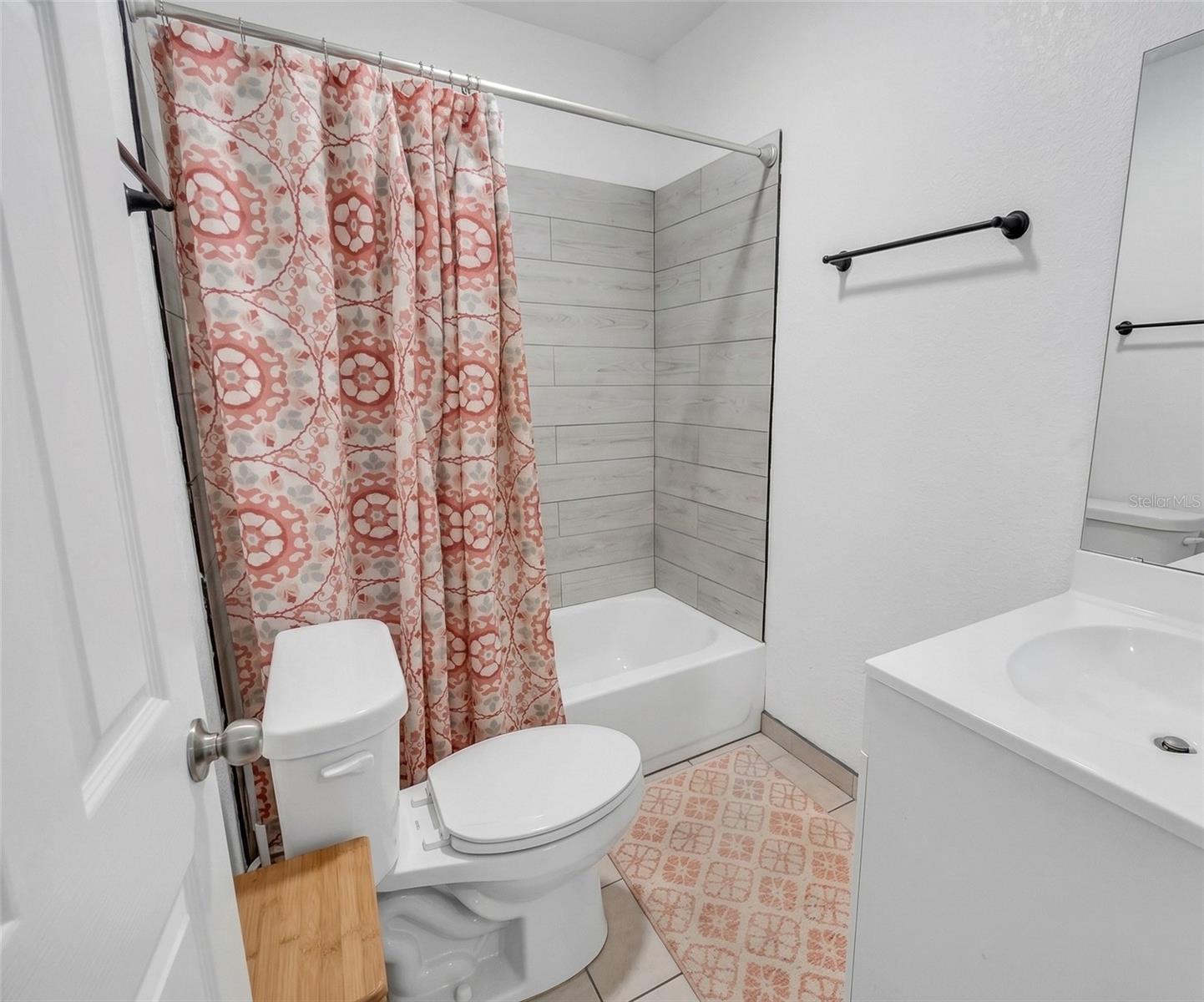 2600 Euston Rd Property Photo 14
