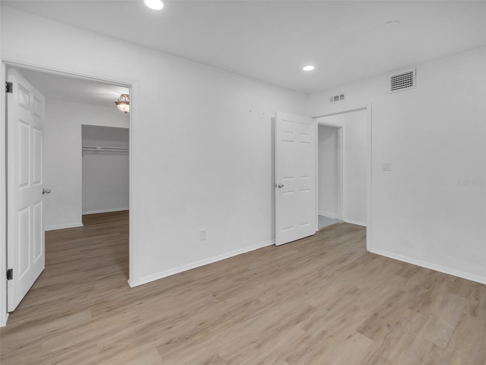 2600 Euston Rd Property Photo 23