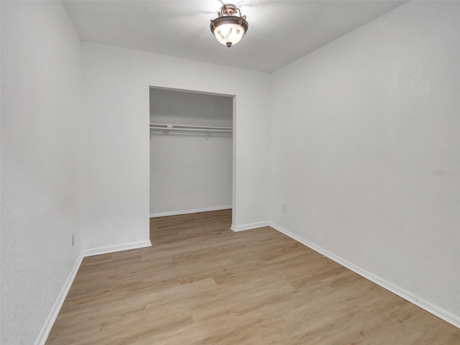 2600 Euston Rd Property Photo 24