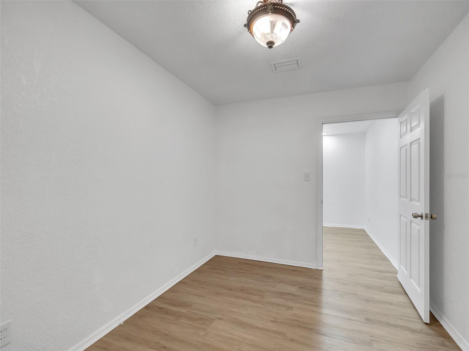 2600 Euston Rd Property Photo 25